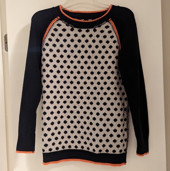 Spotted Sweater - Picture 3 of 4